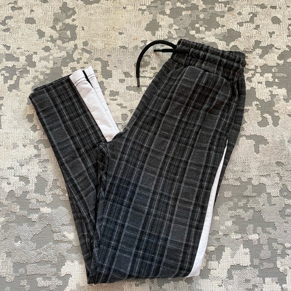 BOOHOOMAN Plaid Joggers - Picture 2 of 4